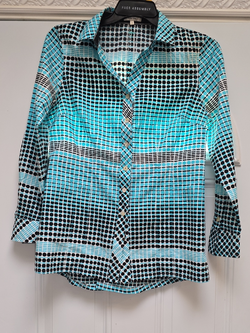 Women's Teal & Black Printed Button-Up Shirt